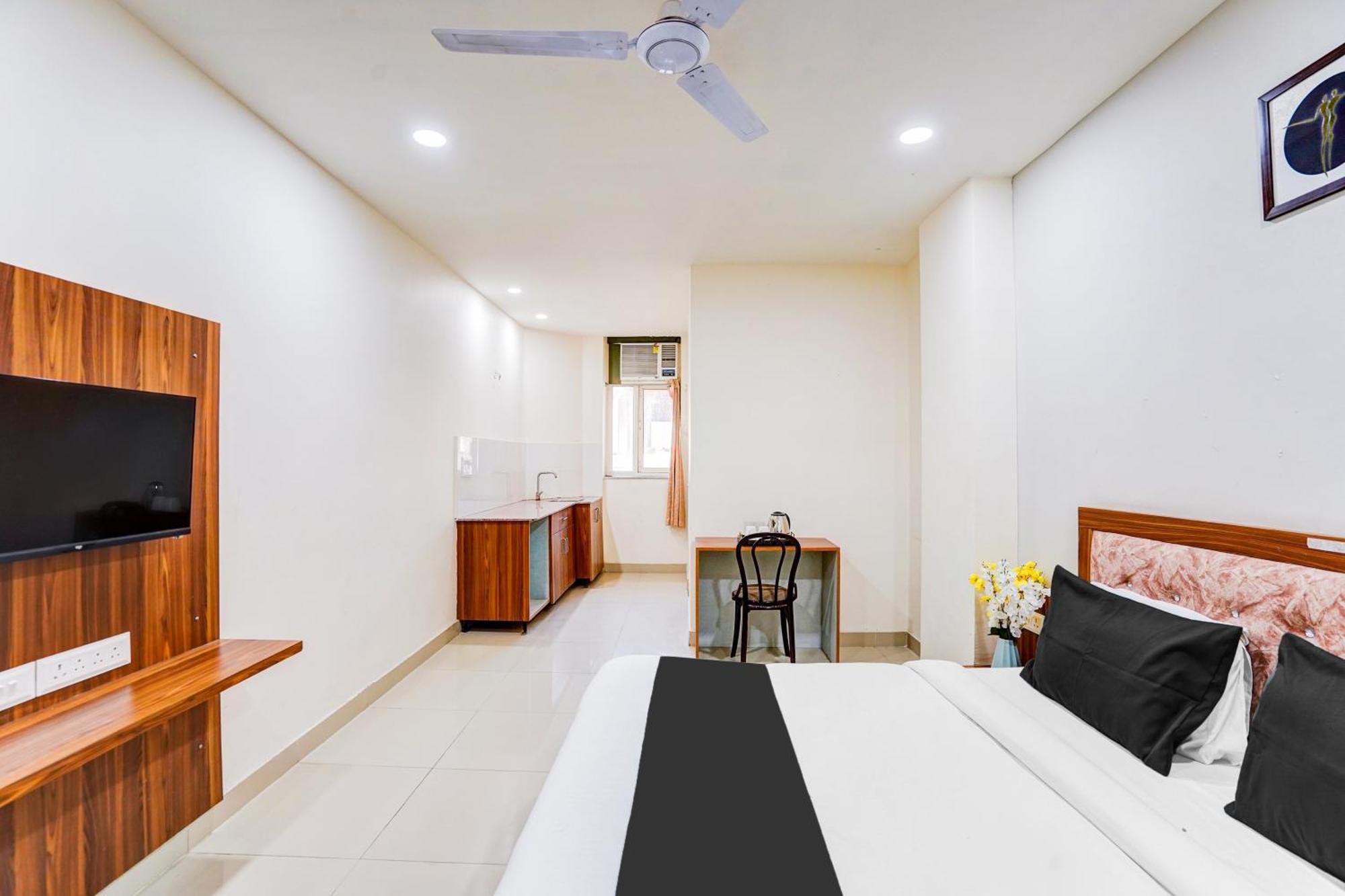 Hotel Super Collection O Sector 104 Noida Exterior foto