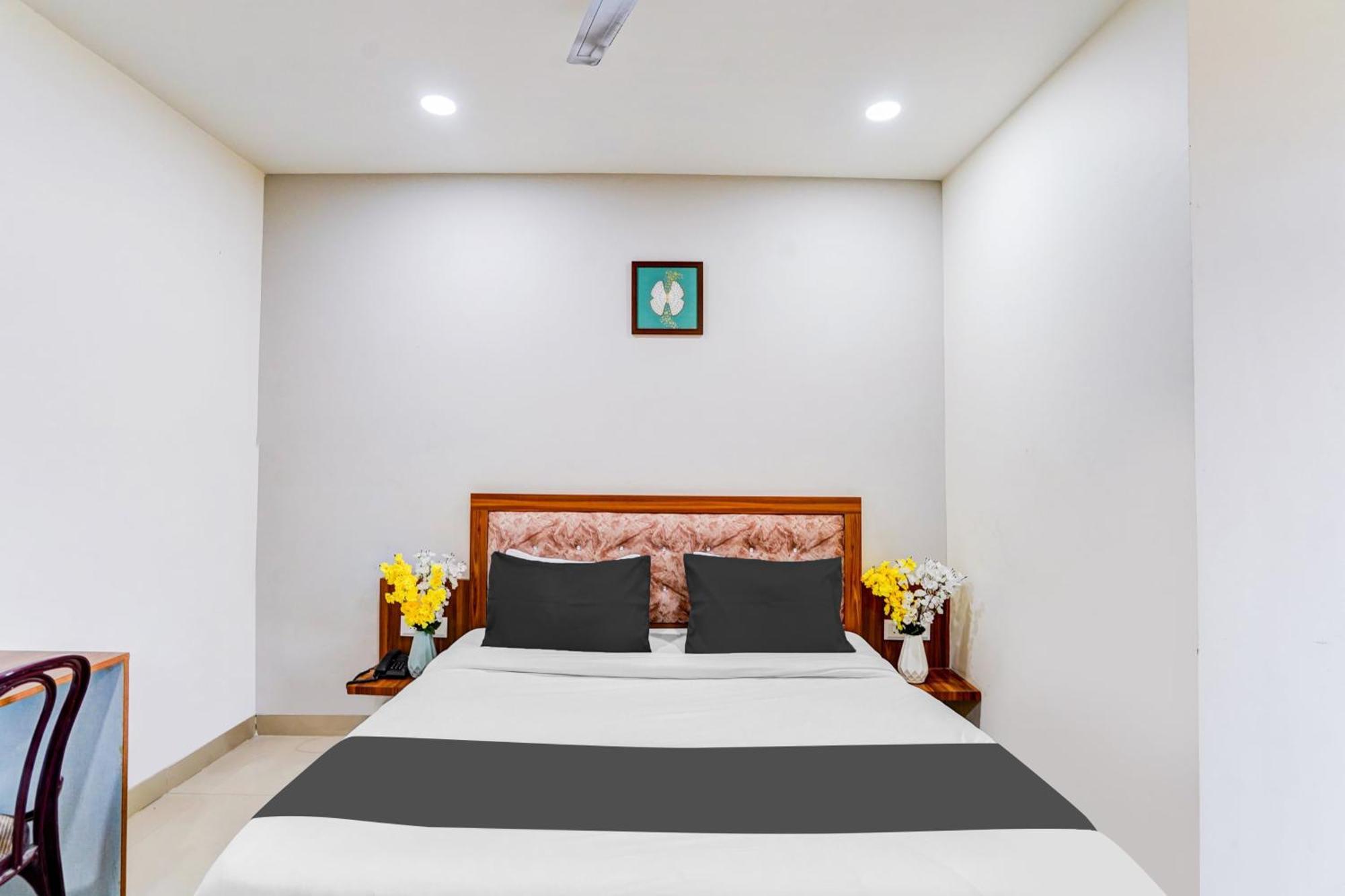Hotel Super Collection O Sector 104 Noida Exterior foto
